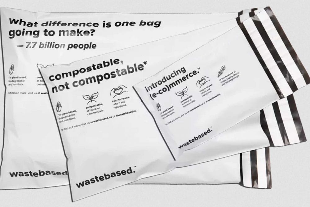 MILK MaterialLab Wasedbased Versandtaschen