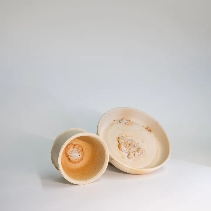 Fusion of ceramics and bread, new bowls