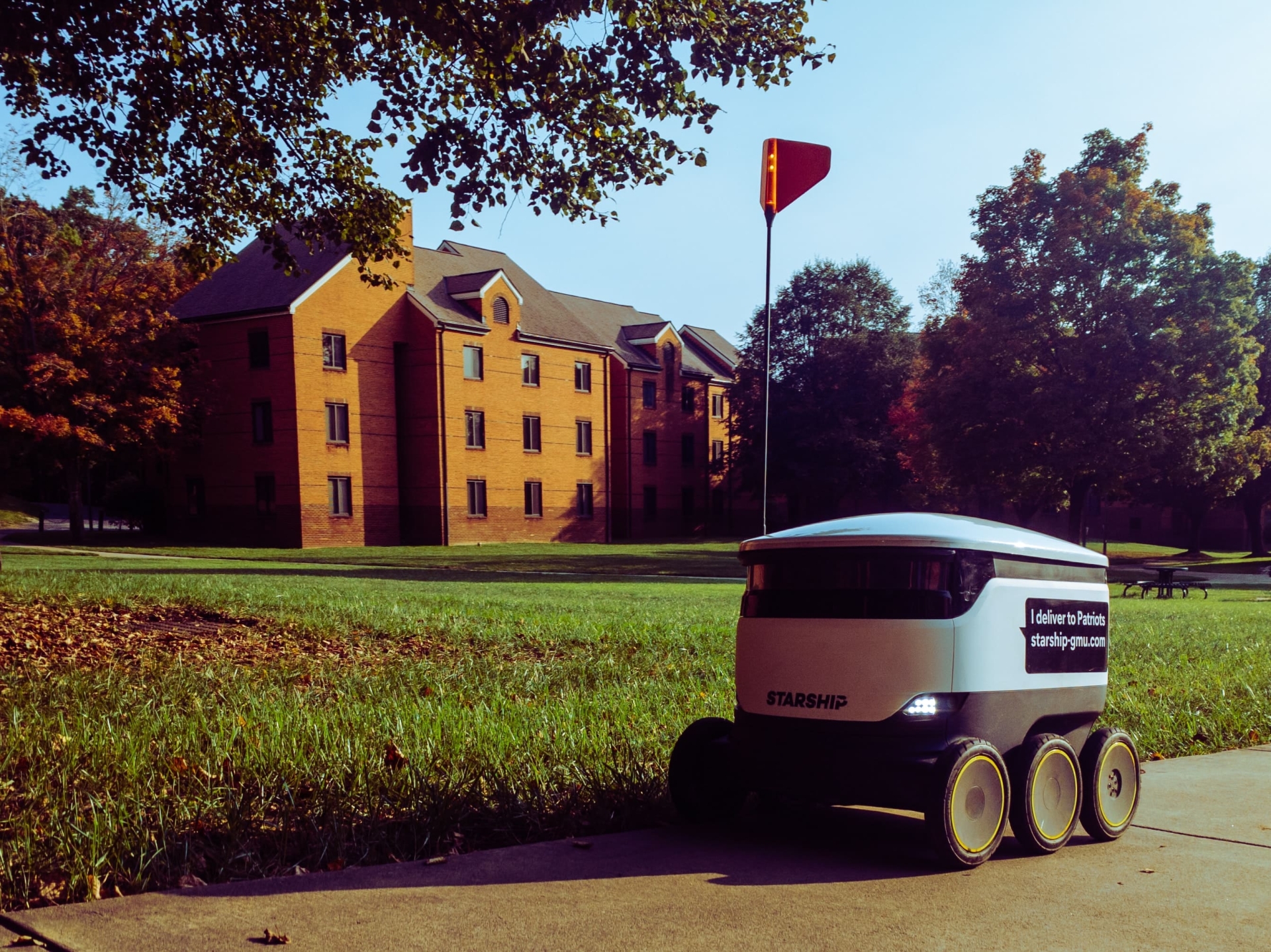 Self-Driving Food: Autonome Lieferung per Roboter