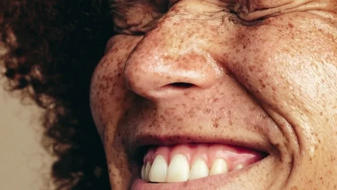 Bild lachende Person für Human Centered Design