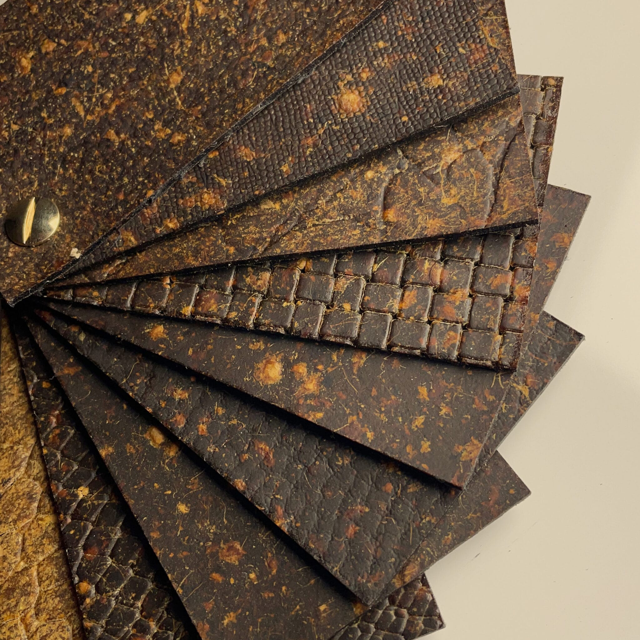 Fruitleather Vegan Quailty Leather MILK.